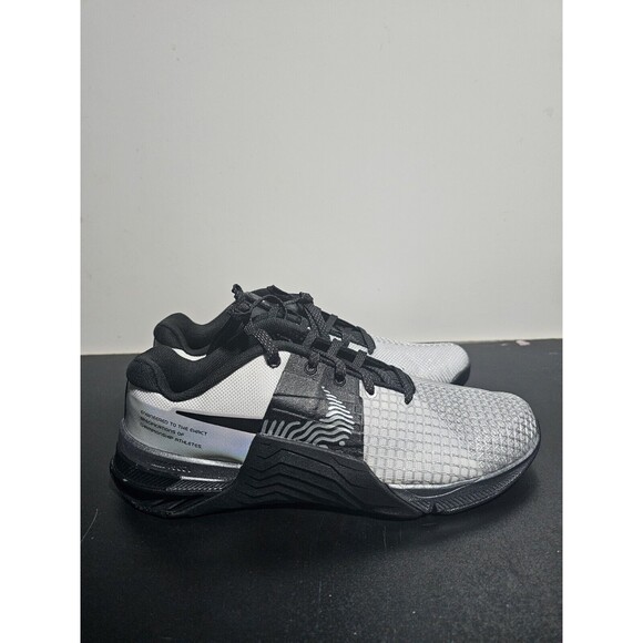 NEW Nike Metcon 8 Premium Cross Training Sneaker Shoes DQ4681-100 US Women' 10.5 - Picture 2 of 10